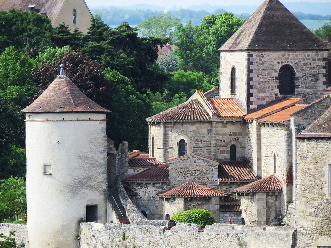 CHATEAU FORT DE CHANTELLE à Chantelle Le guide des hotels restaurants